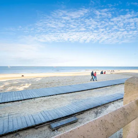 Eugenie-4 By Interhome Apartamento